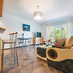 Apartment Rentplanet - Morska *